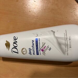 Dove deep moisture